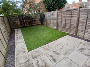 Photo 19- click for photo gallery